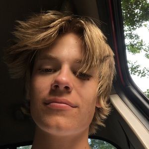 Meet your Posher, Cameron